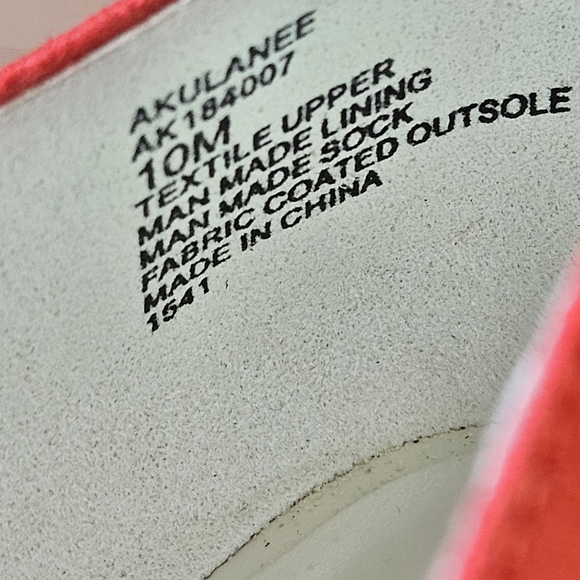 Anne Klein Cherry Red Textured Iflex Flats-Size 10M - Picture 5 of 5